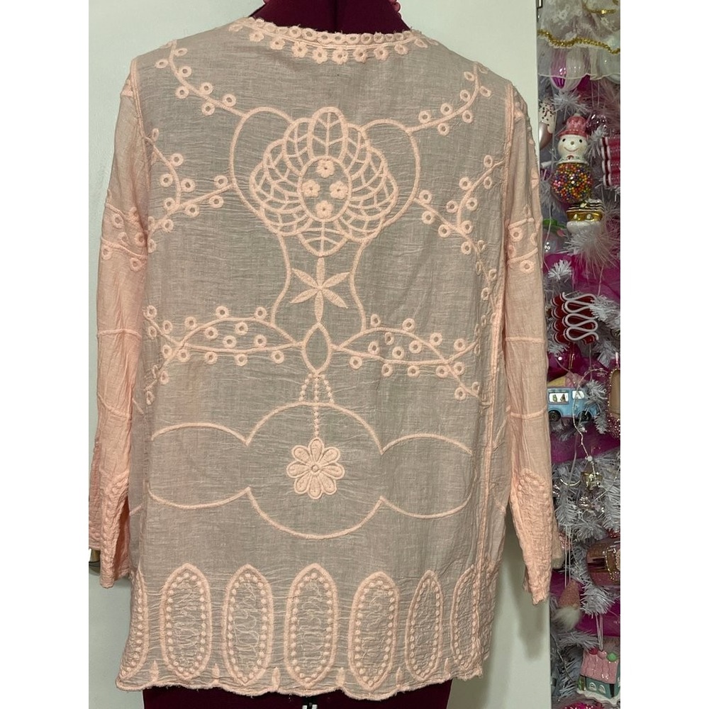 New Directions Pink Embroidered Blouse - Size M - Picture 4 of 6